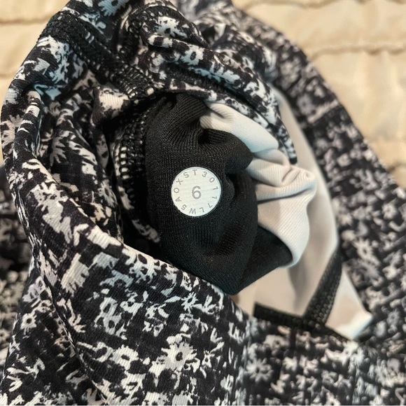 Lululemon Wunder Under High Rise 7/8 Leggings Daisy White Black 6 W5AOXS NWOT - Picture 7 of 10